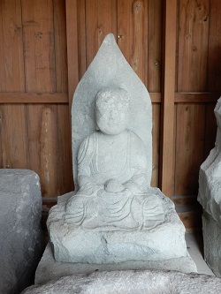 5番地蔵菩薩坐像