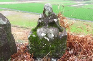 役小角坐像（小島城）